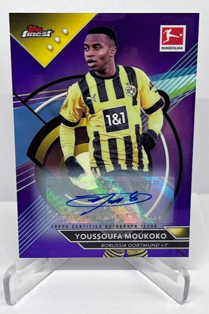 2022-23 Topps Finest Bundesliga AU Youssoufa Moukoko Dortmund 82/99 #39 B