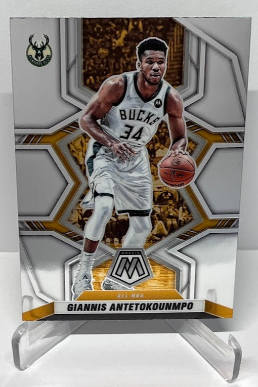 2021-22 Panini Mosaic Giannis Antetokounmpo Bucks #281