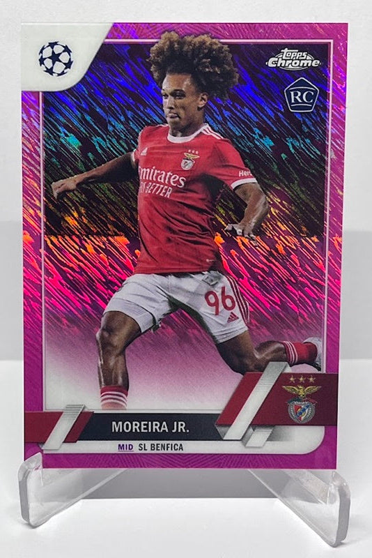 2023 Topps Chrome Pink Shimmer RC Moreira jr Benfica 121/250 #37