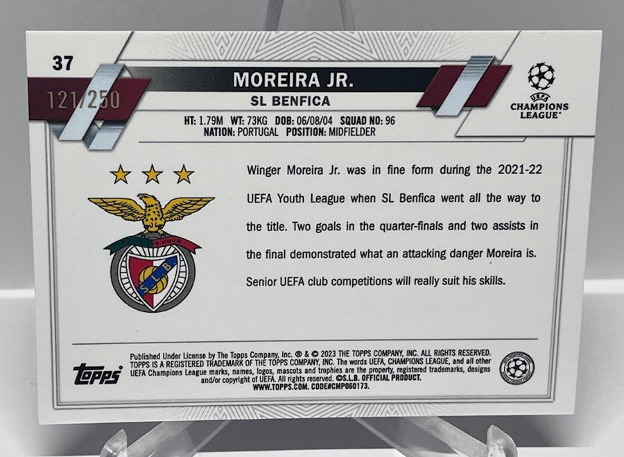 2023 Topps Chrome Pink Shimmer RC Moreira jr Benfica 121/250 #37