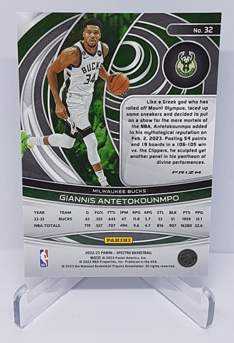 2022-23 Panini Spectra Asia Prizm Giannis Antetokounmpo Bucks #32