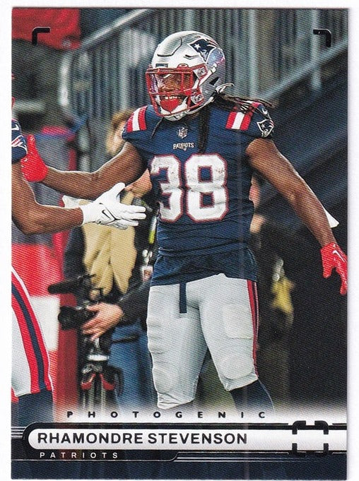 2022 Panini Chronicles Photogenic Rhamondre Stevenson Patriots