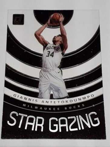 2019-20 Panini Donruss Clearly Giannis Antetokounmpo Bucks #9