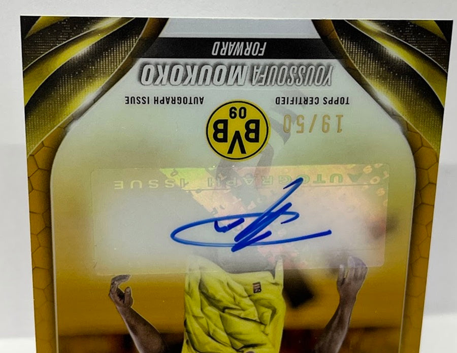 2023-24 Topps Chrome UEFA Gold AU Youssoufa Moukoko BVB 19/50